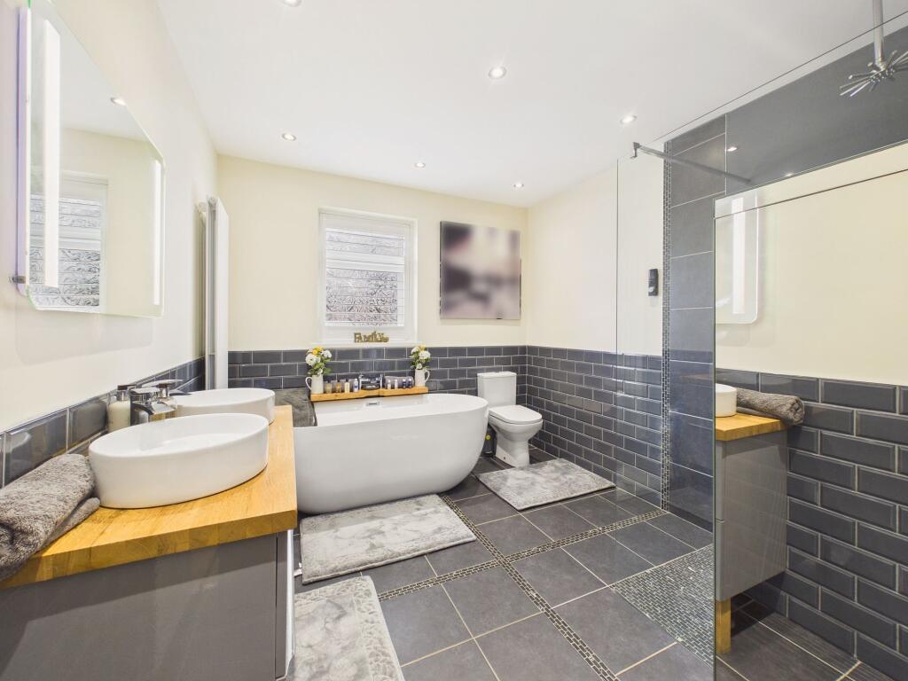 Gleneagles Road, Low Fell, NE9 - View 2