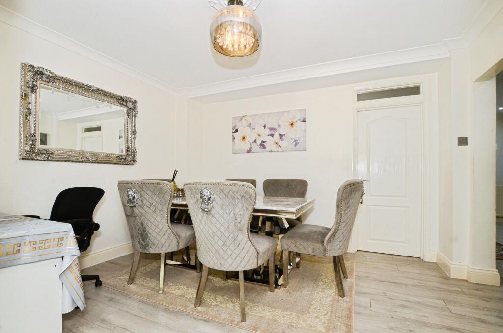 House in Harrow - View 5
