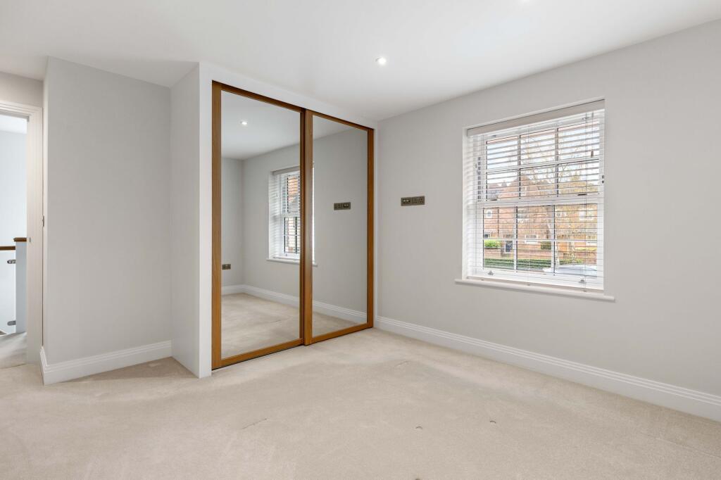 House in East Hertfordshire, Hockerill, Bishop's Stortford - More