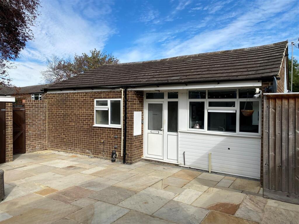 2-bed semi-detached on Elmswood, Great Bookham, KT23, £349,950
