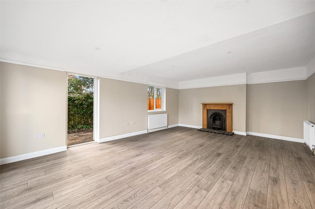 House in Three Rivers, Sarratt - View 2