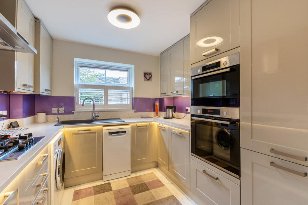 Apartment in Three Rivers, The Cedars Estate, Batchworth - View 4