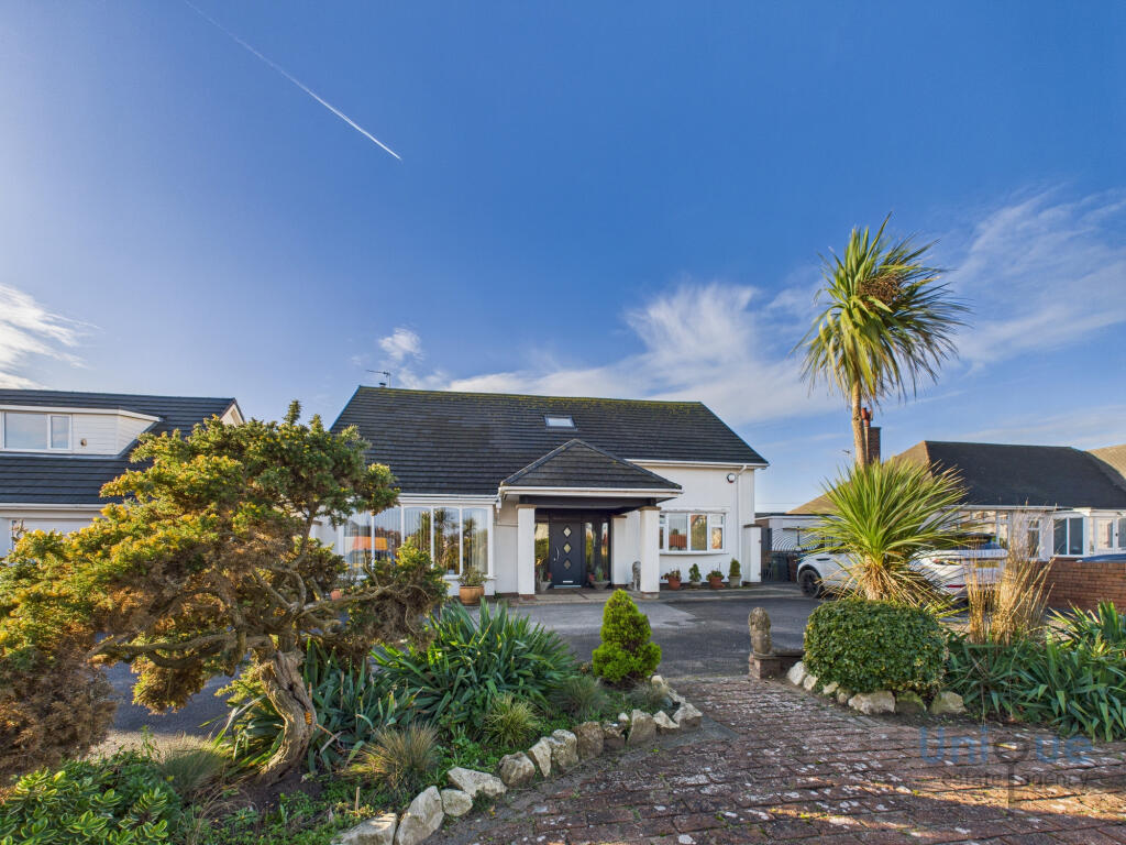 Main image of property: Clifton Drive North,  Lytham St. Annes, FY8