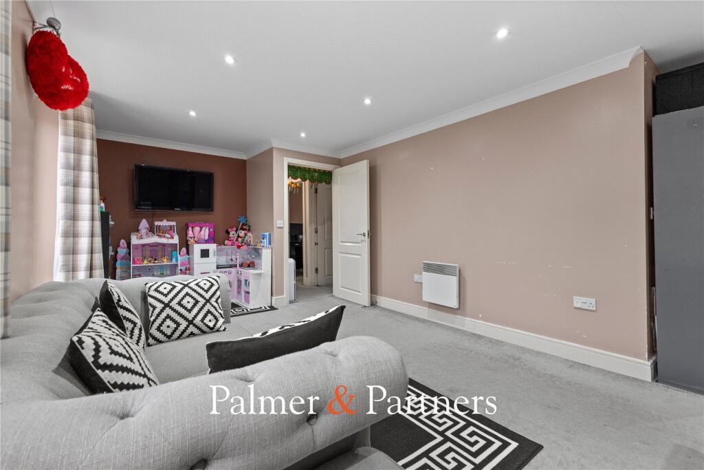 Tufnell Way, Colchester, Essex, CO4 photo 4