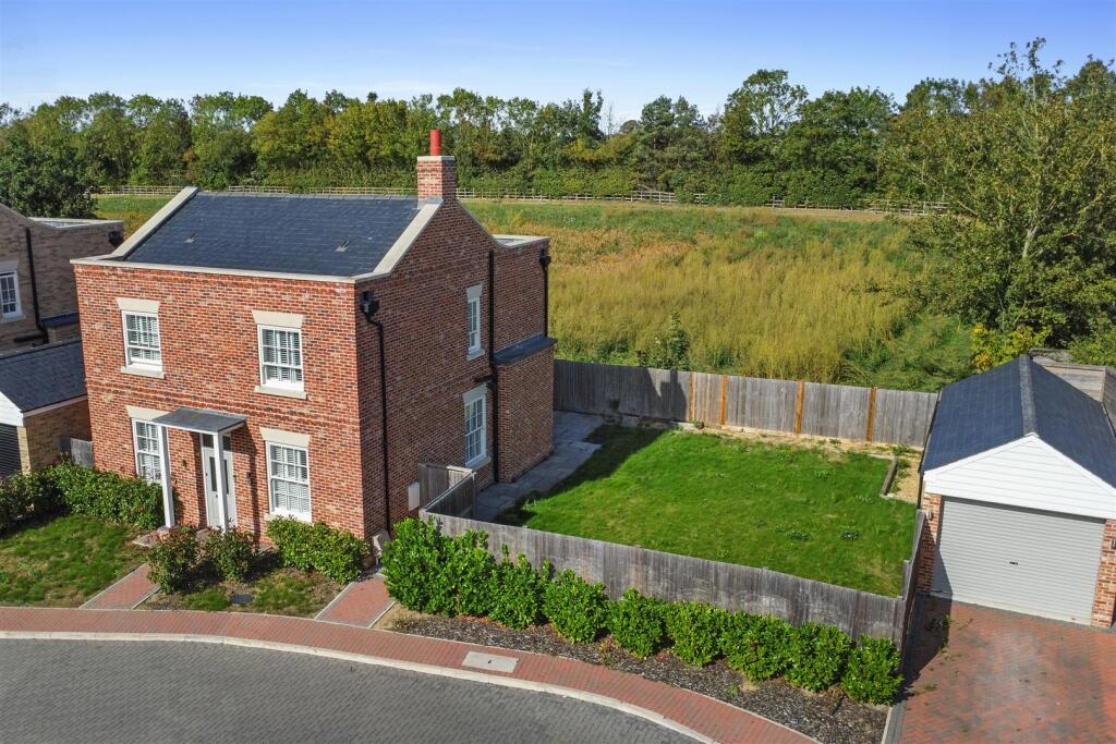 4-bed detached on Hunters Court, Wix, £500,000