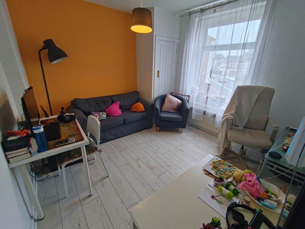 Apartment in Cardiff - View 5