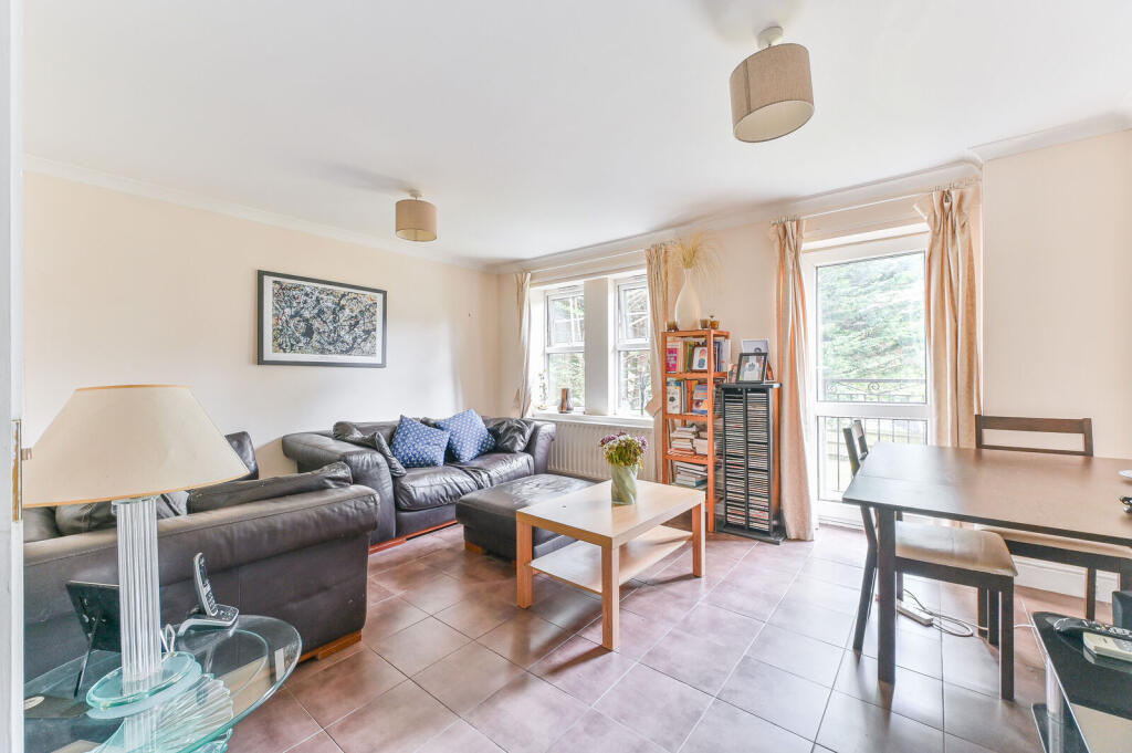 Main image of property: Birdhurst Road, South Croydon, CR2