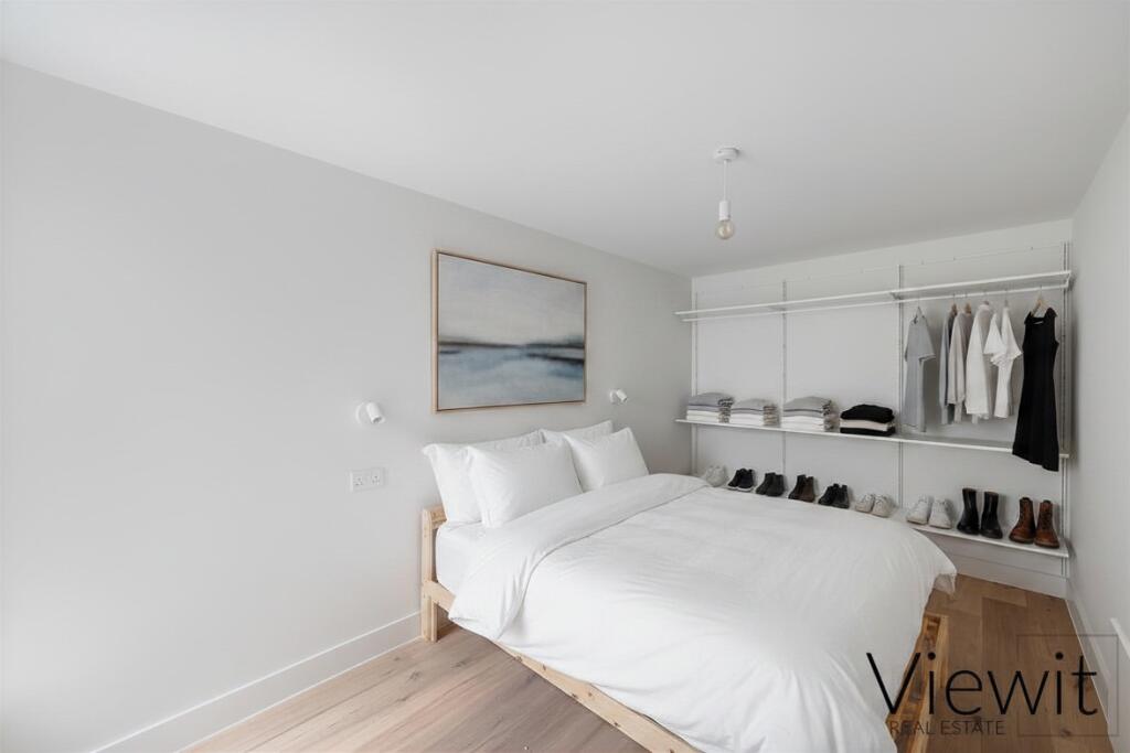 Main image of property: Westgate Street, London