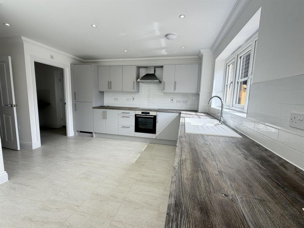 Ethelwold Drive, Wickham Market, Woodbridge photo 3