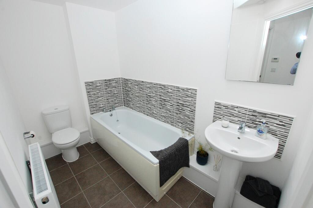 Daisy Close, Keynsham, Bristol, Somerset, BS31 photo 4