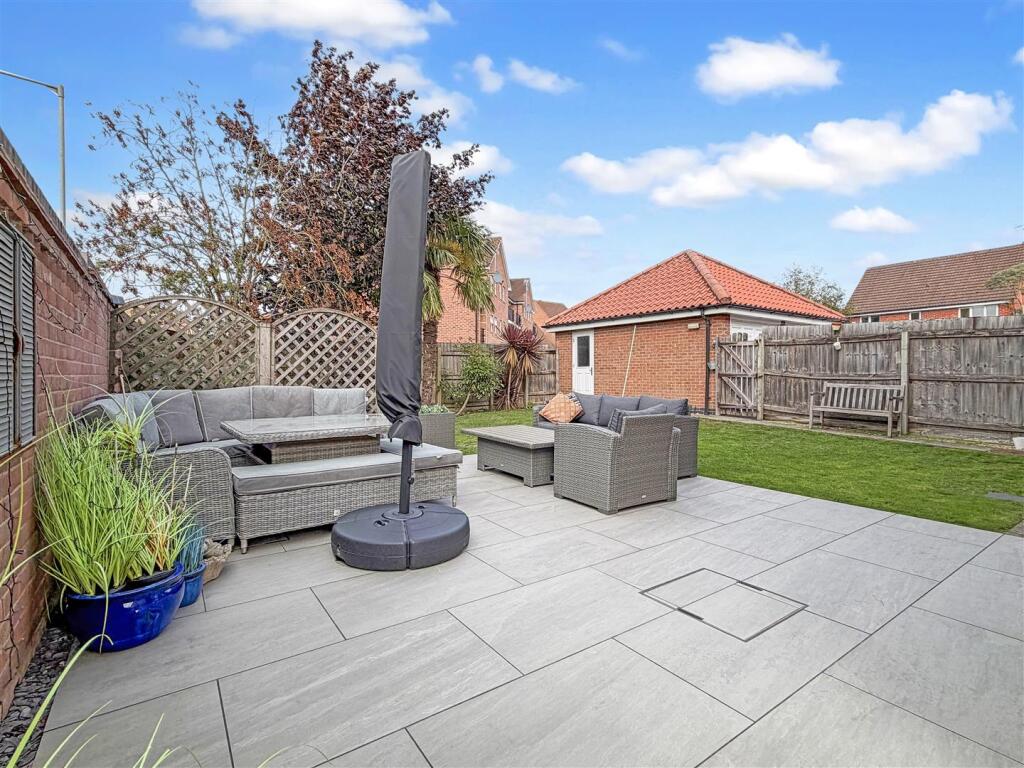 House in Newark, Fernwood - View 3