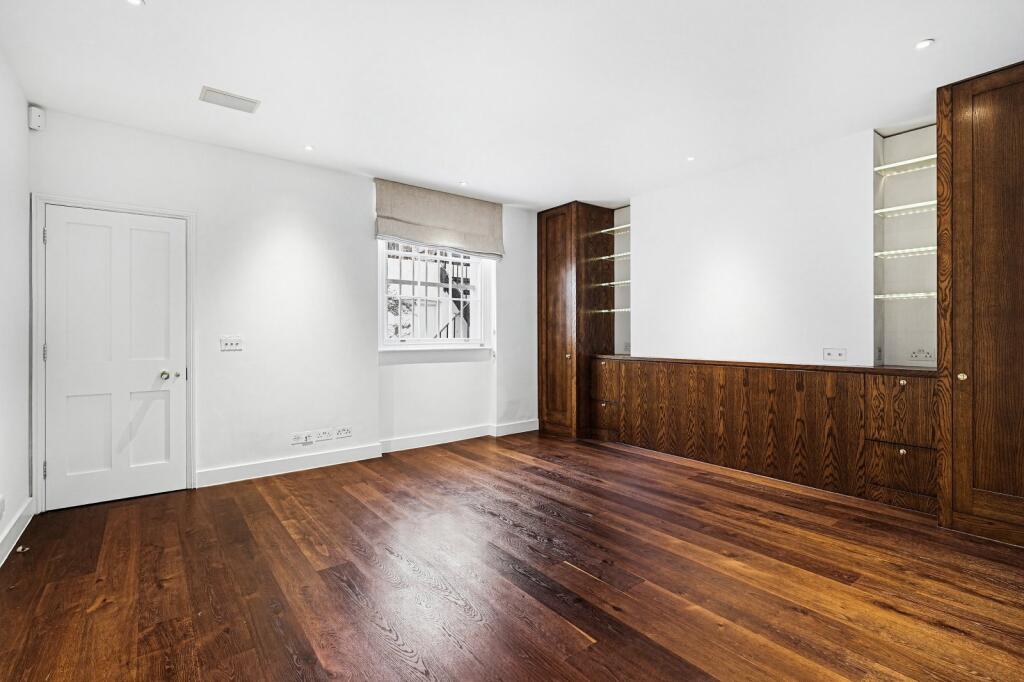 4 bedroom terraced house for rent