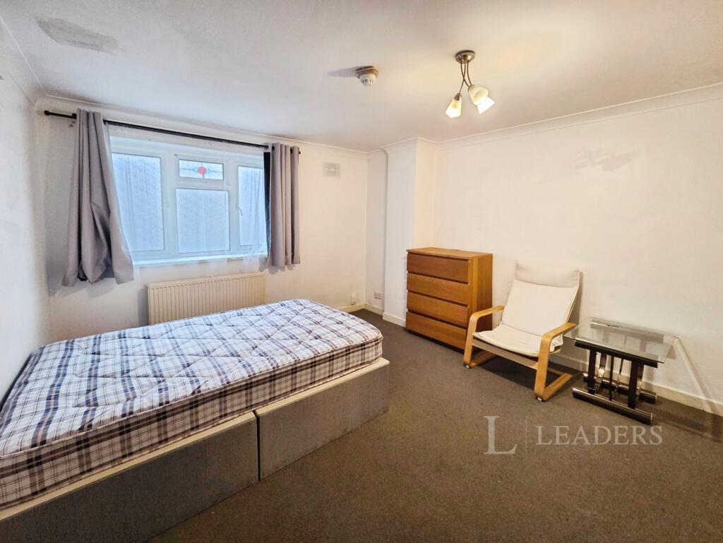 Main image of property: Allbrook Hill, Eastleigh, Hampshire, SO50