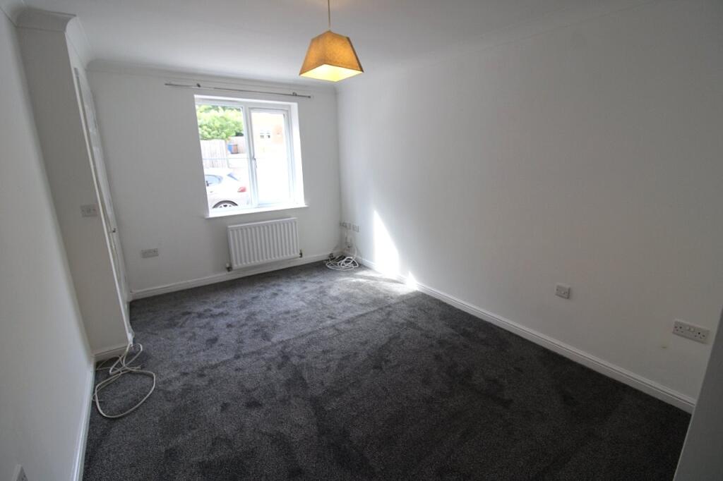 House in Barnsley, South Yorkshire - View 3