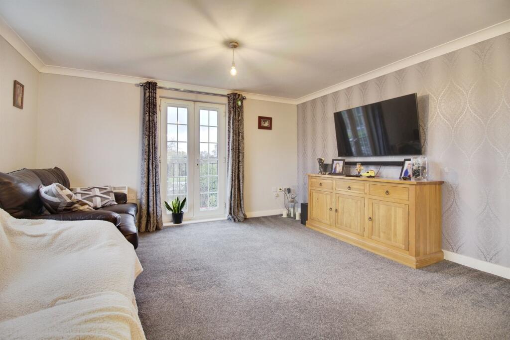 Merrifield Court, Welwyn Garden City photo 3
