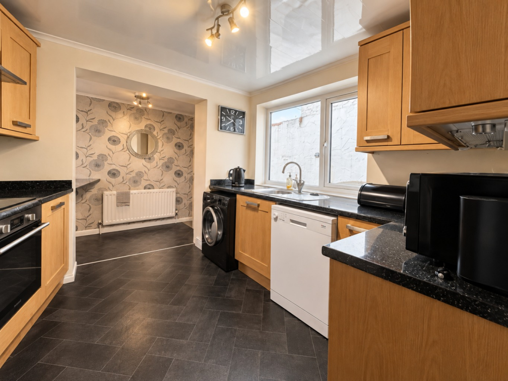 House in Newcastle upon Tyne - More