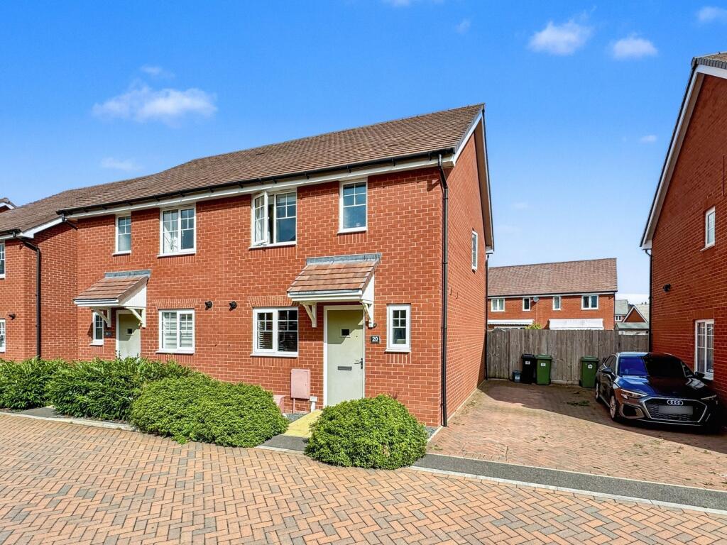 Main image of property: Blackthorn Row, Faringdon, SN7