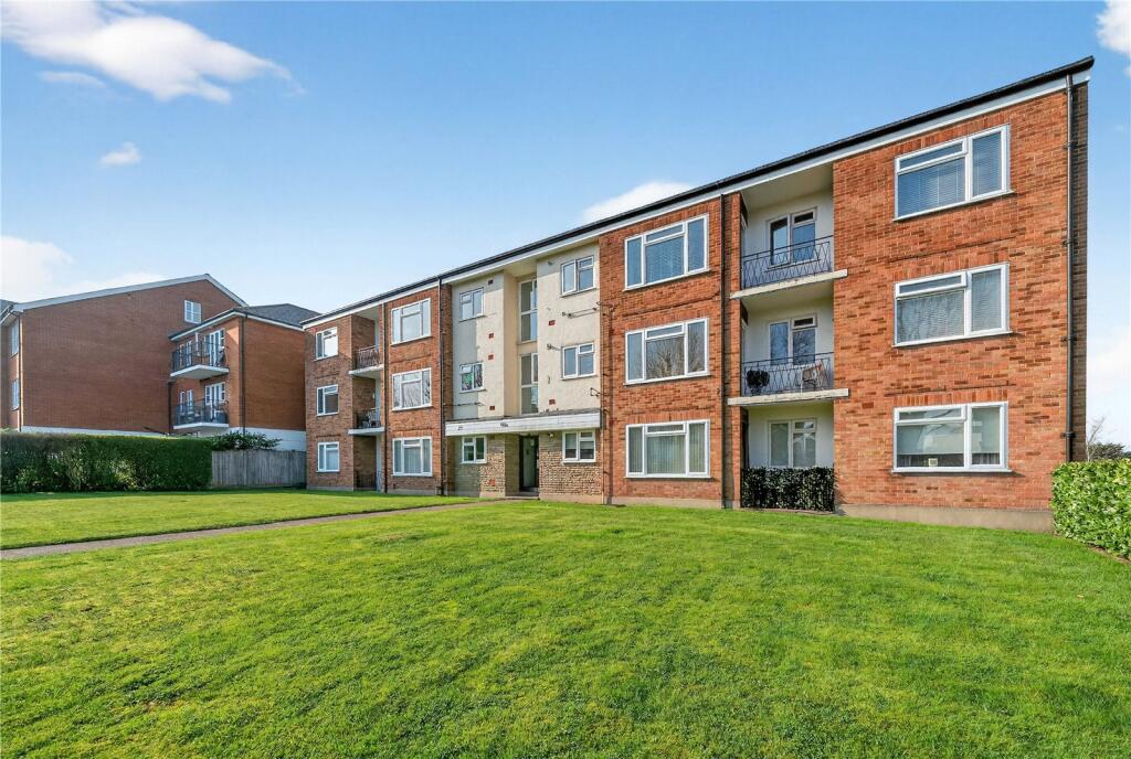 Main image of property: Castle Avenue, London, E4