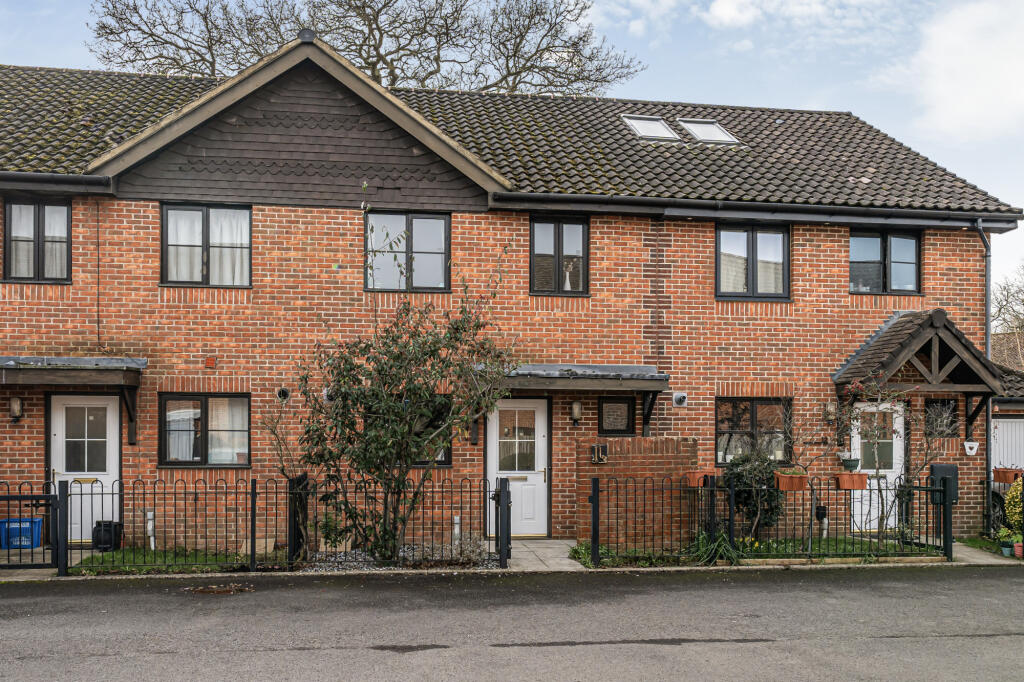 Main image of property: Trafalgar Villas, Brownsover Road, Farnborough , GU14