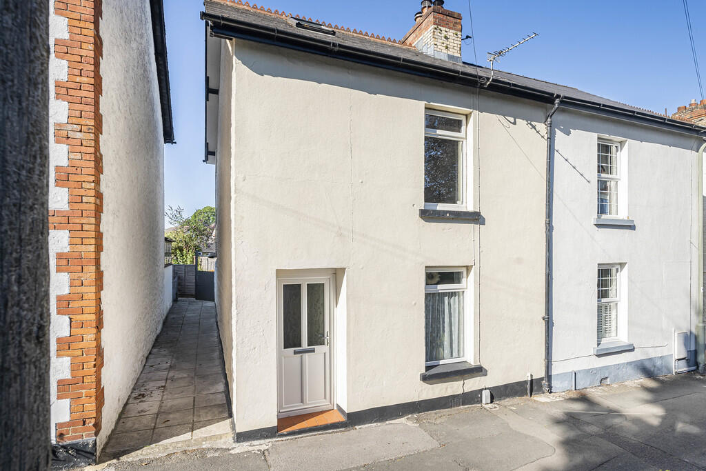 Main image of property: Sandpath Road, Kingsteignton, TQ12 3BG