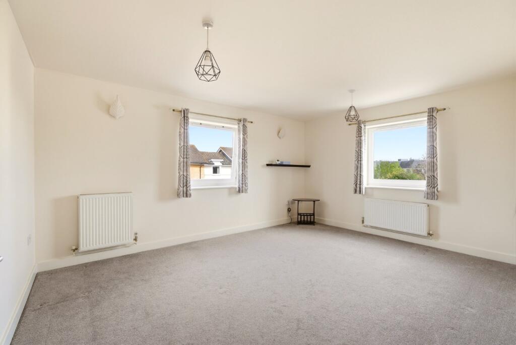 Apartment in St Albans, Fleetville - View 2