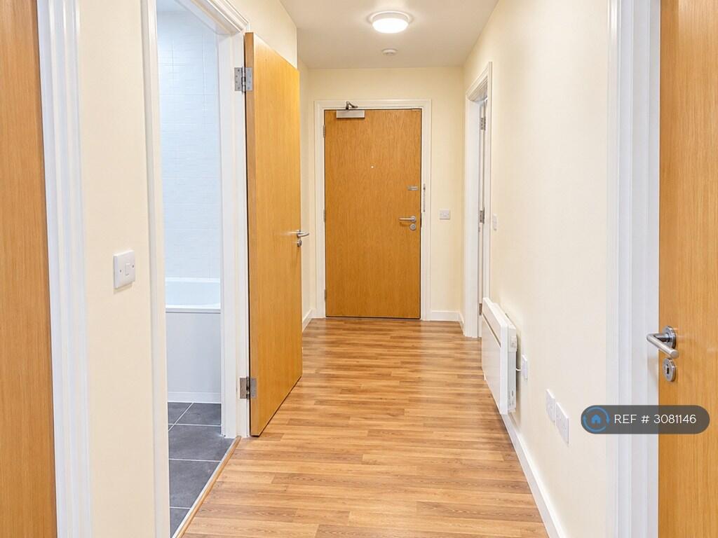 Apartment in Manchester - View 5