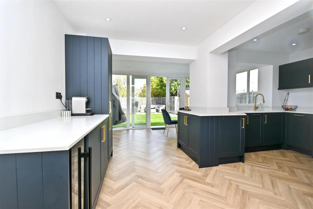 House in Brighton - View 5