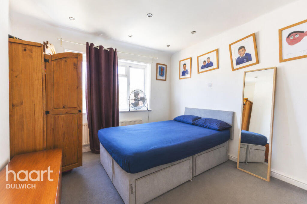 Main image of property: Love Lane, MORDEN