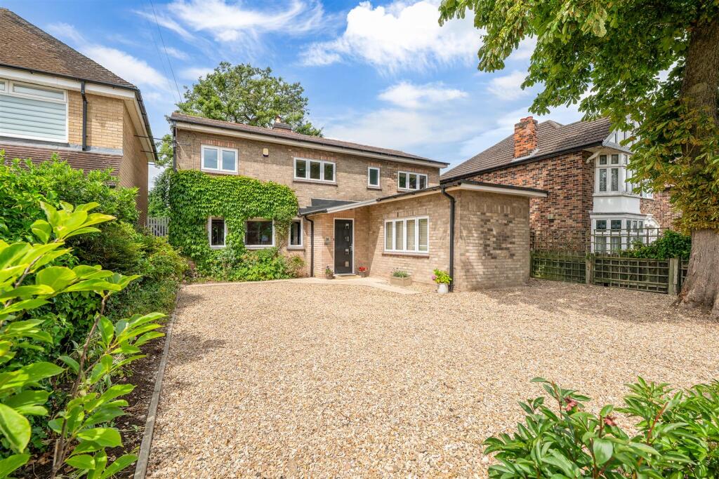 Main image of property: Greetwell Road, Lincoln