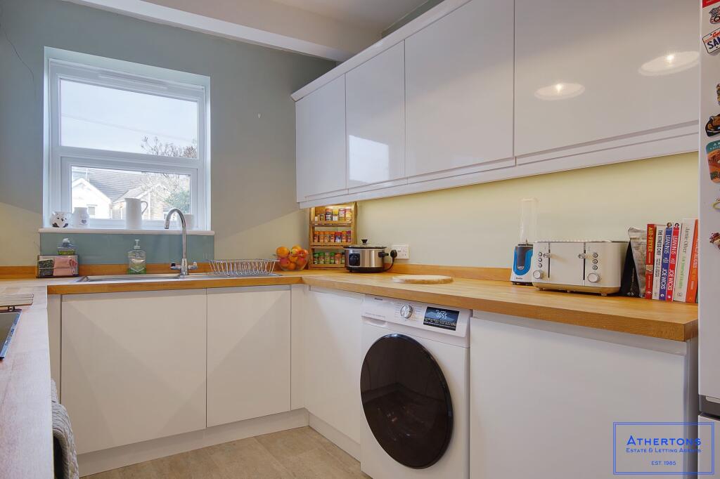 房产图片 5 - Maple Road, Heckford Park, Poole