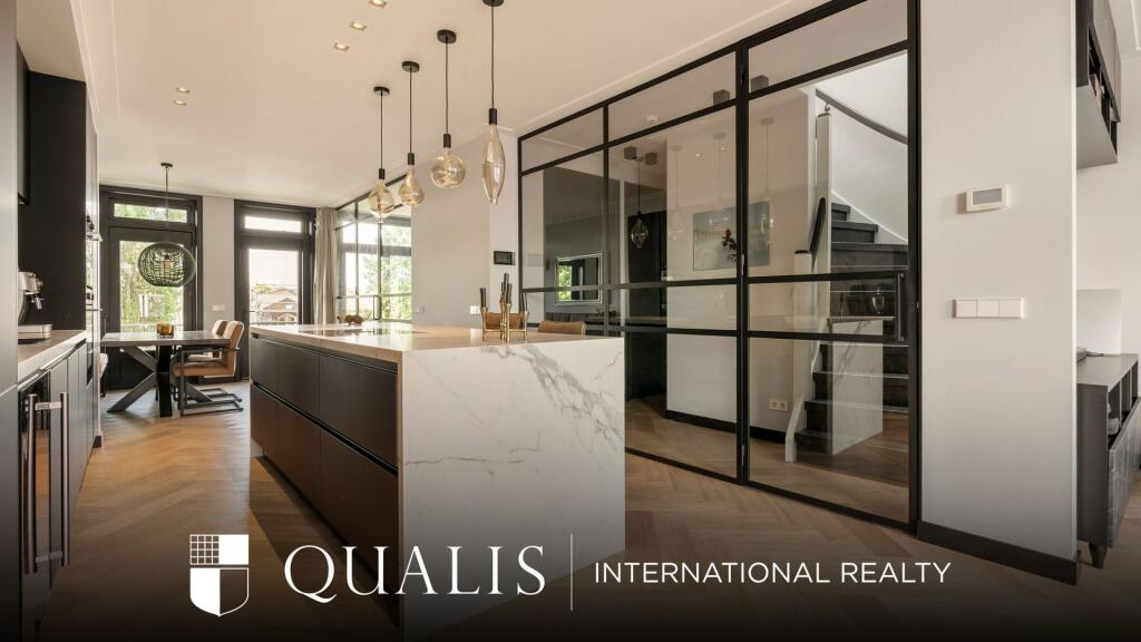 Main image of property: Noord-Holland, Amsterdam