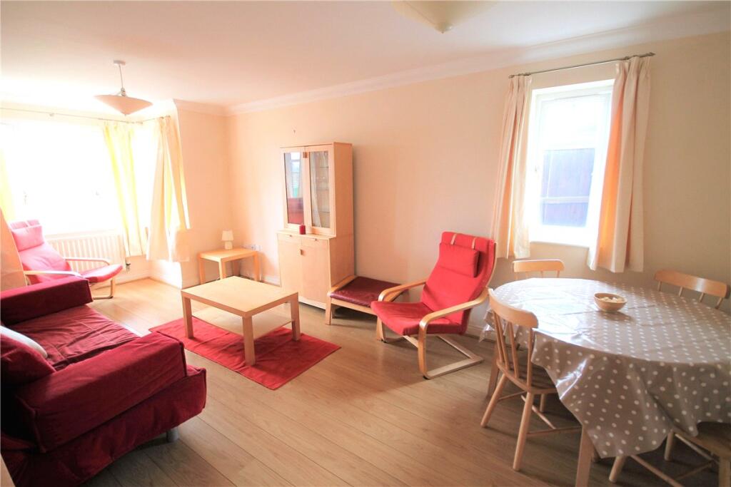 Apartment in Durham - View 4