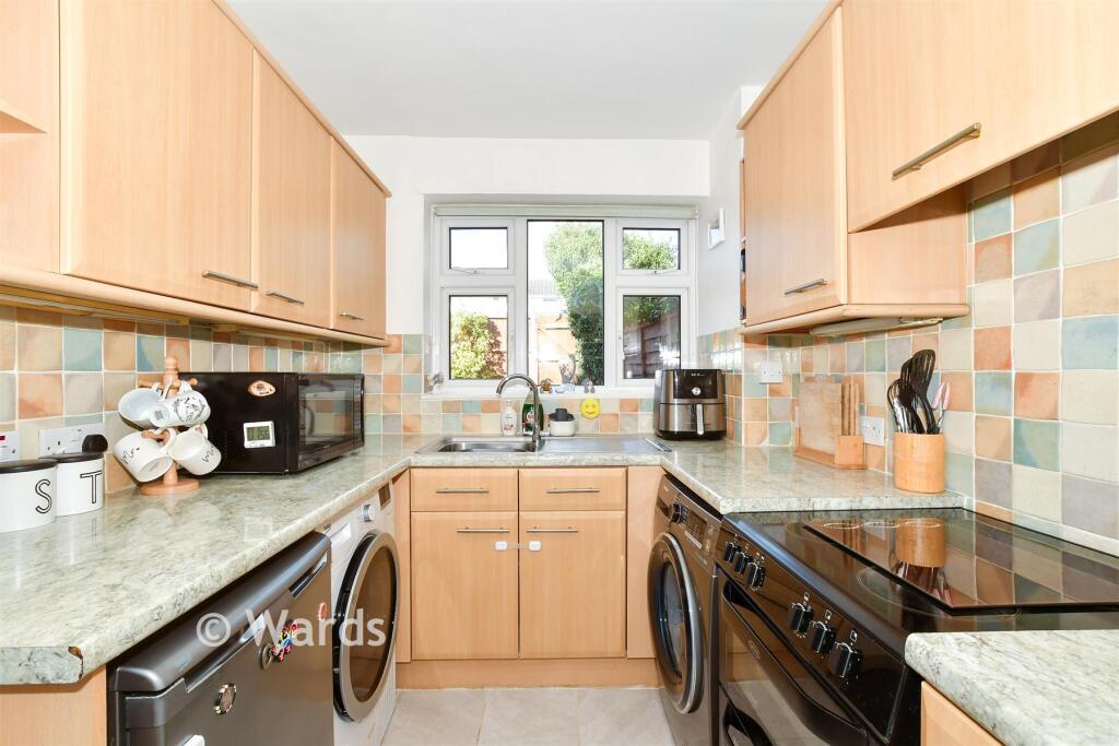 House in Maidstone, Allington - View 4