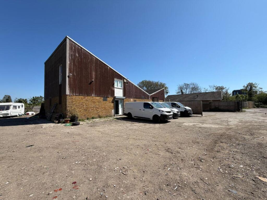 The Pavilion Nursery, Hook Lane, Bognor Regis, West Sussex, PO22 8AT - View 2