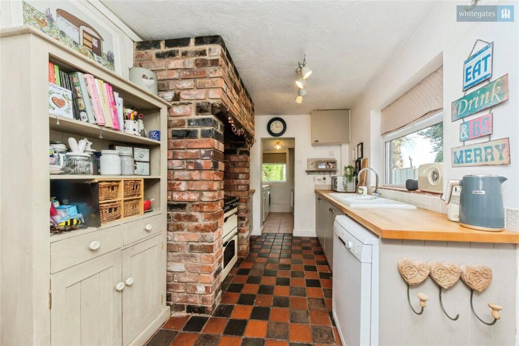 House in Basford, Weston and Crewe Green - View 4