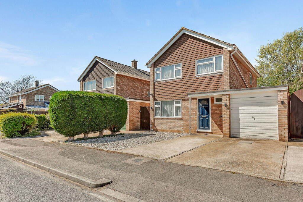 Main image of property: Purbeck Close,Bedford,MK41 9LU