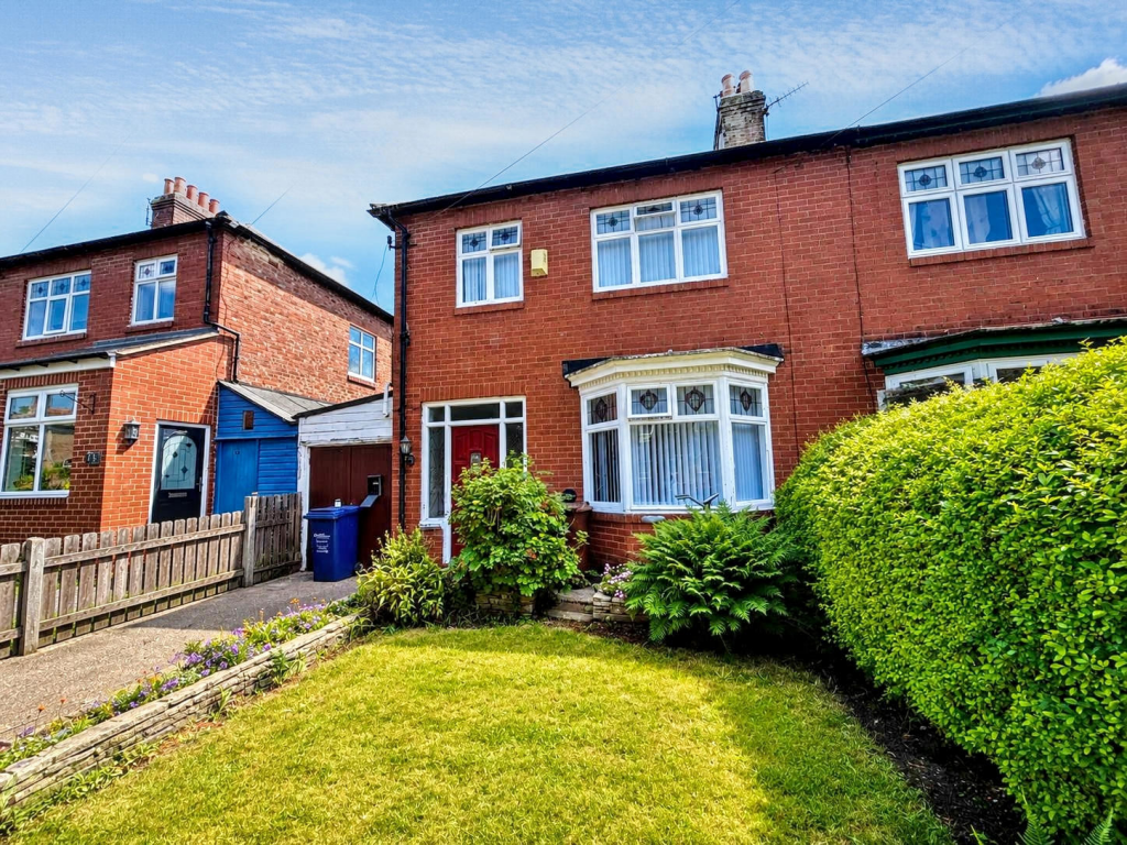 3-bed semi-detached on Dunholme Road, Grainger Park, Newcastle upon Tyne, Tyne and Wear, NE4 6XD, £210,000