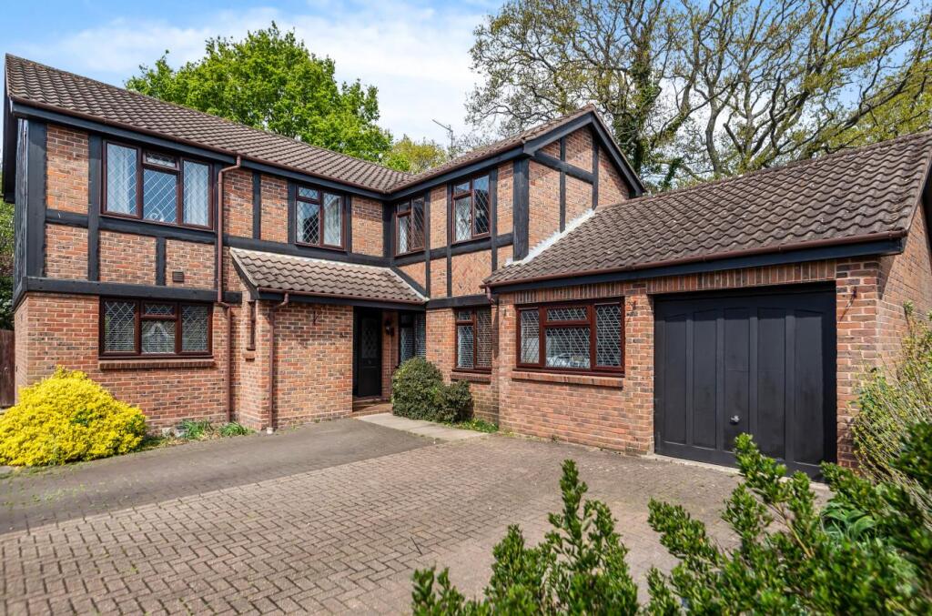 Main image of property: Guildford Drive, Valley Park, Chandlers Ford
