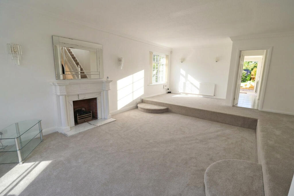 House in London - View 5