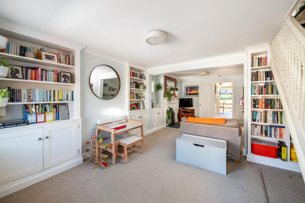 House in Reigate and Banstead, Meadvale - More
