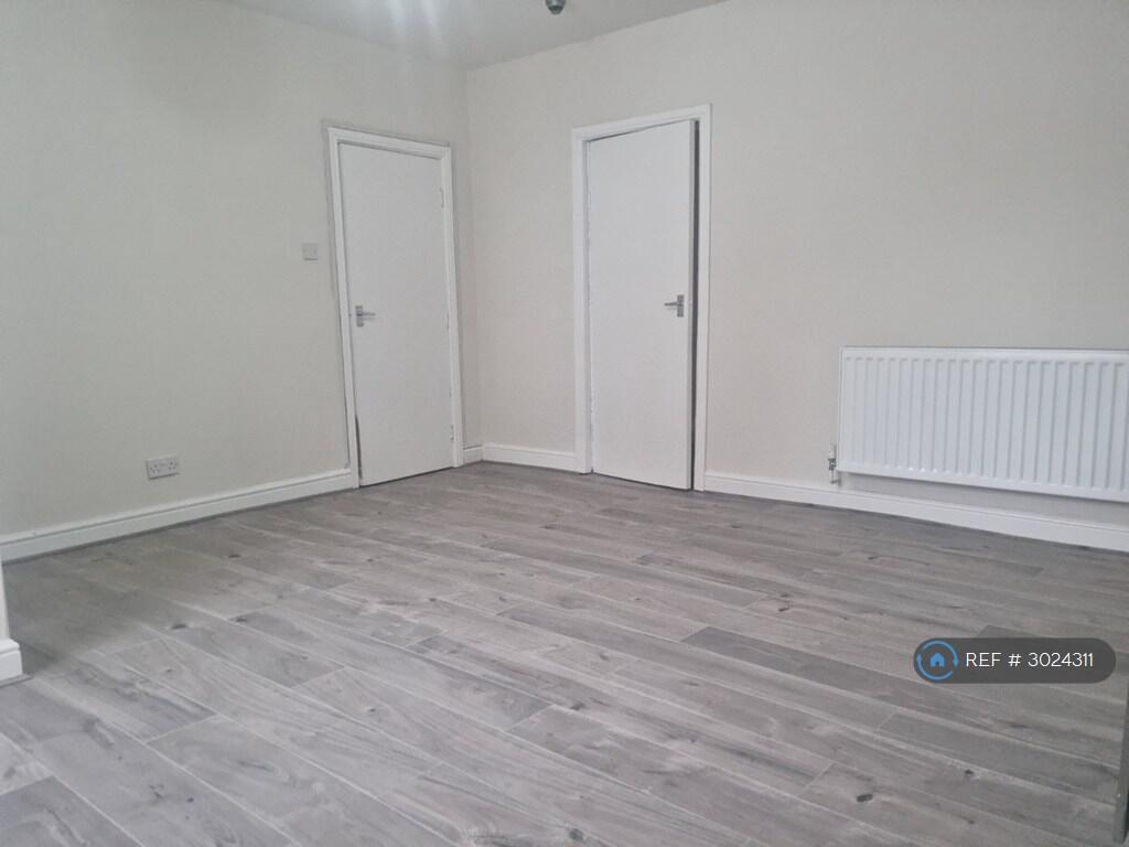 Apartment in Darlington, Pierremont - View 2