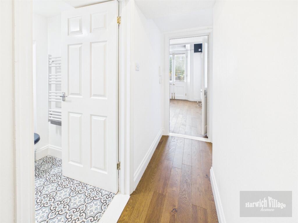 Apartment in Harwich, Upper Dovercourt - View 4
