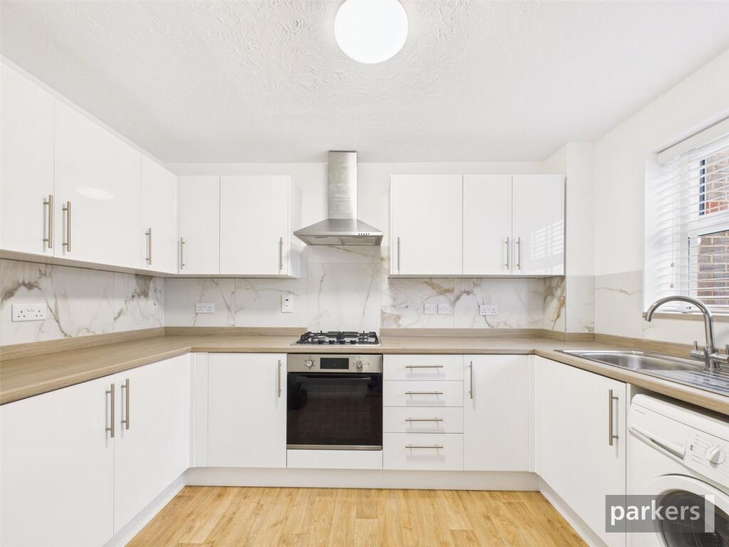 Main image of property: Vanbrugh Court, London Road, Reading, Berkshire, RG1