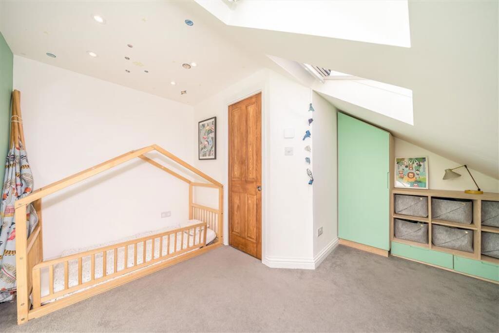 House in London, Crofton Park, Brockley - More