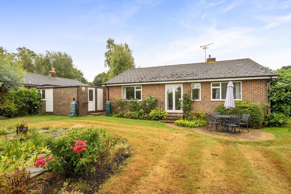 House in Redhill - View 4