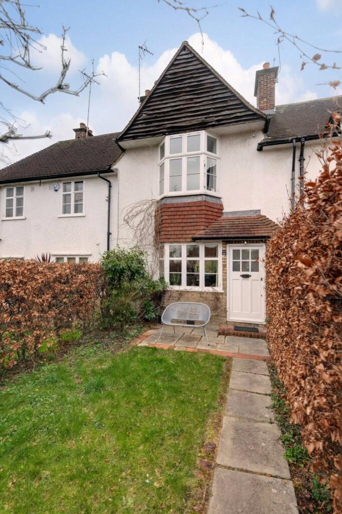 Main image of property: Creswick Walk, Hampstead Garden Suburb, NW11