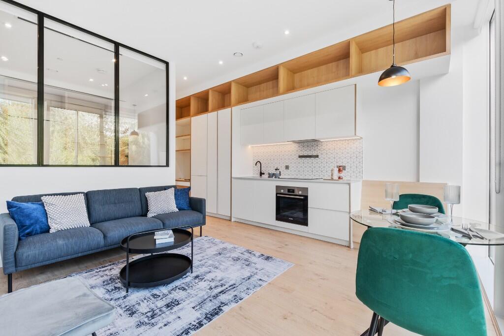 Main image of property: Great West Road, London, TW8