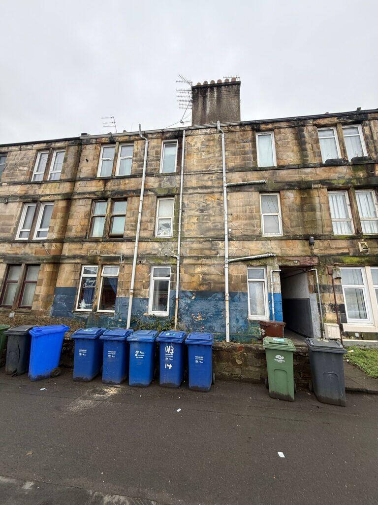 Main image of property: 14 Blackhall Street 0/2, Paisley, PA1 1TF