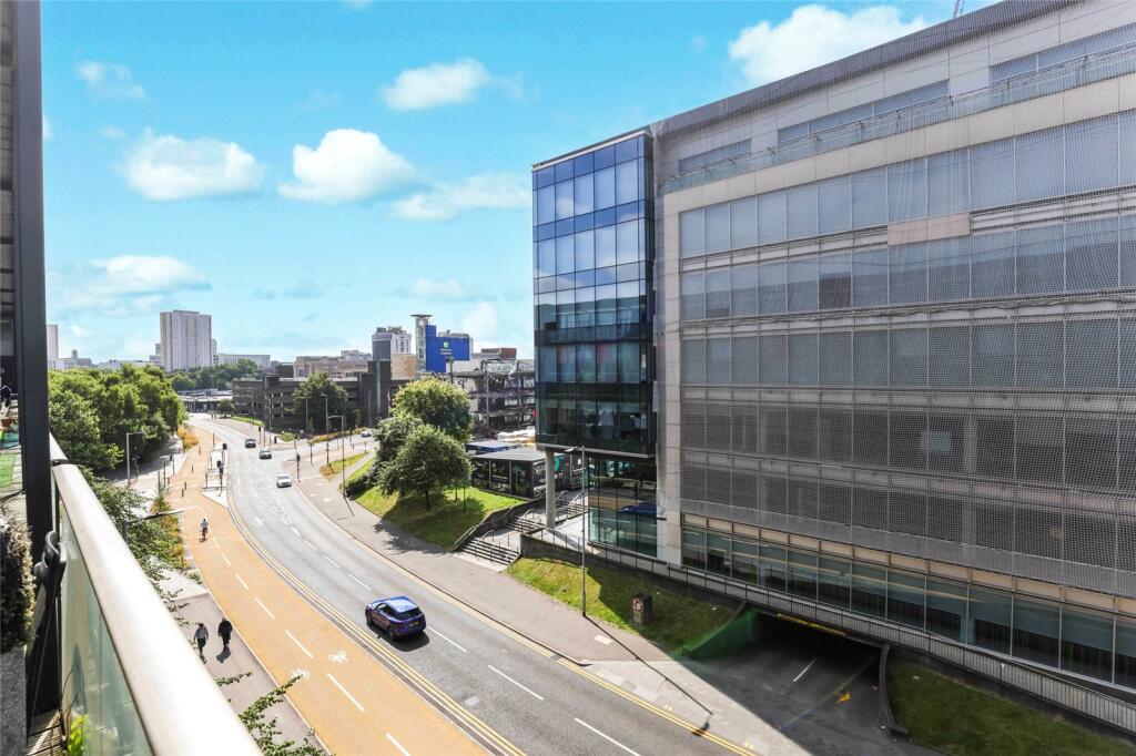 Apartment in Glasgow - View 4