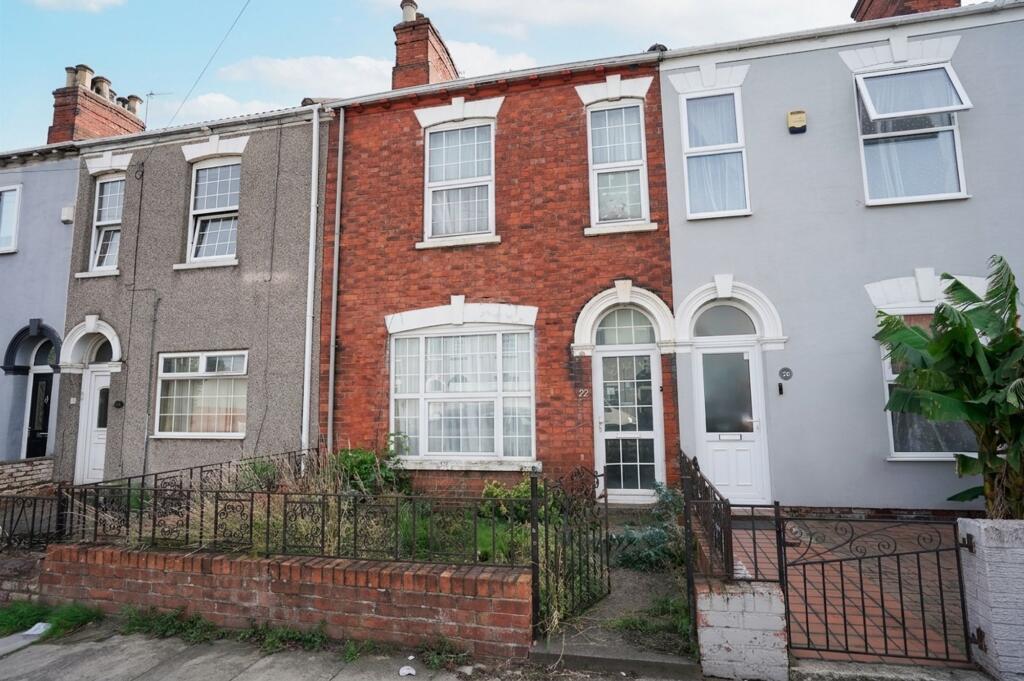 3-bed terraced on Earl Street, Grimsby, DN31, £60,000